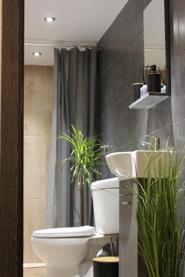 Charcoal Thirteen Apartment Кавала Екстериор снимка
