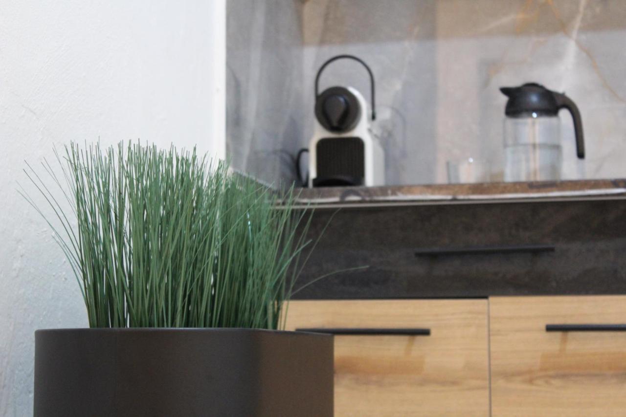 Charcoal Thirteen Apartment Кавала Екстериор снимка